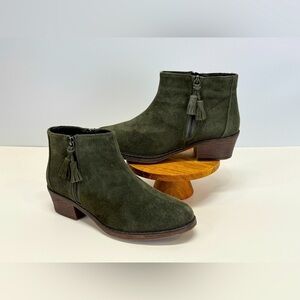 PROPET Hunter green suede double zip Rebel ankle boots size 8.5
